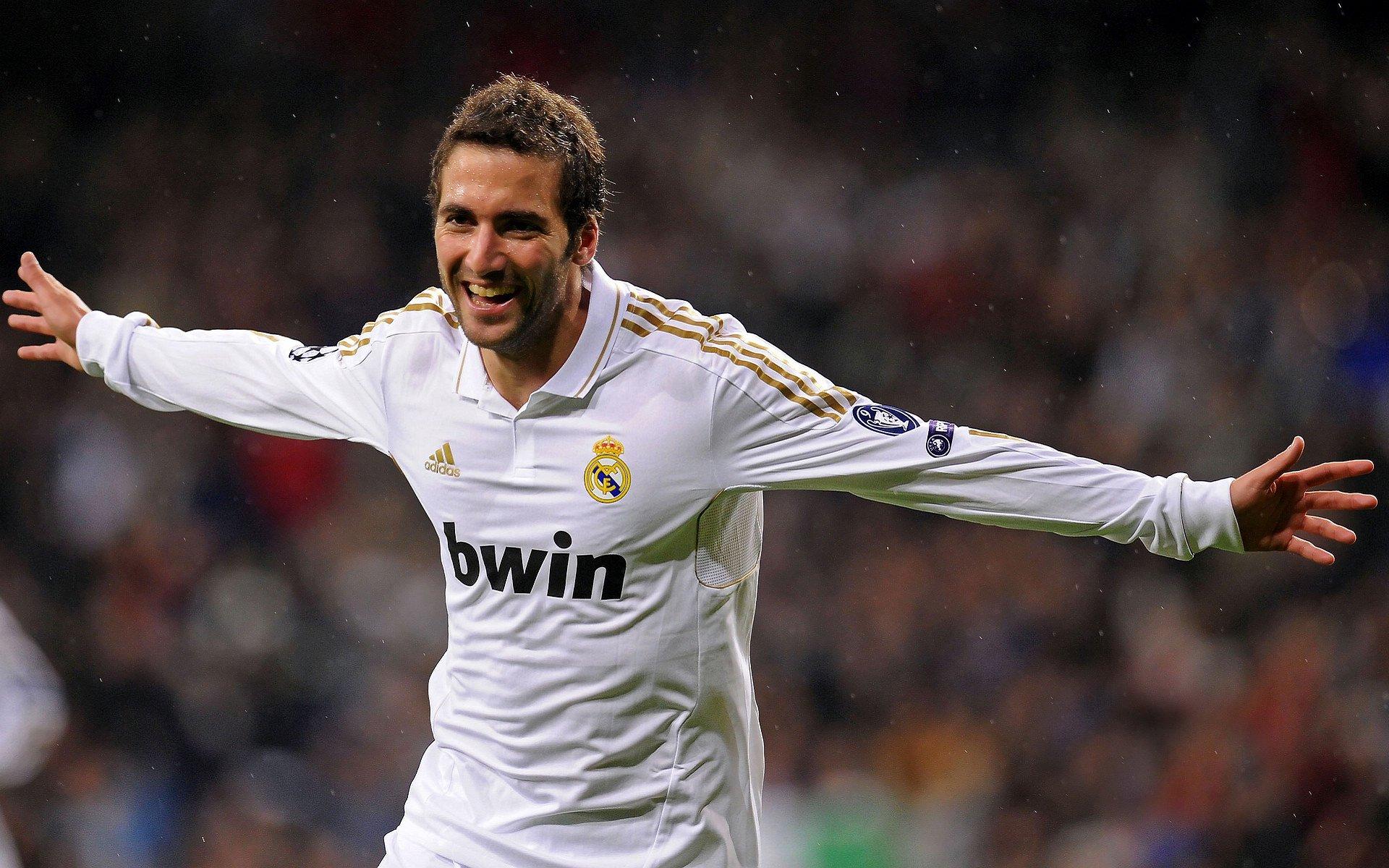 传奇的认可！莫德里奇社媒盛赞居勒尔，新生代助攻制造机惊艳足坛